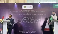 Menteri Agama (Menag) Yaqut Cholil Qoumas usai melaksanakan pertemuan bilateral dengan Menteri Haji dan Umrah Arab Saudi Tawfiq bin Fawzan Al-Rabiah di Hotel Four Seasons, Jakarta Selatan, Selasa (30/4/2024). (Liputan6.com/Winda Nelfira)