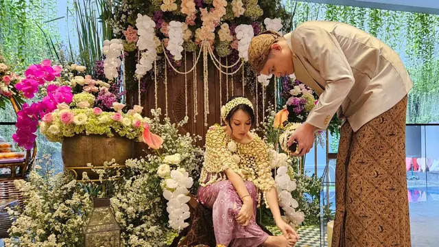 Potret siraman 7 bulanan Afifah anak Hetty Koes Endang (Sumber: Instagram/@hke57)