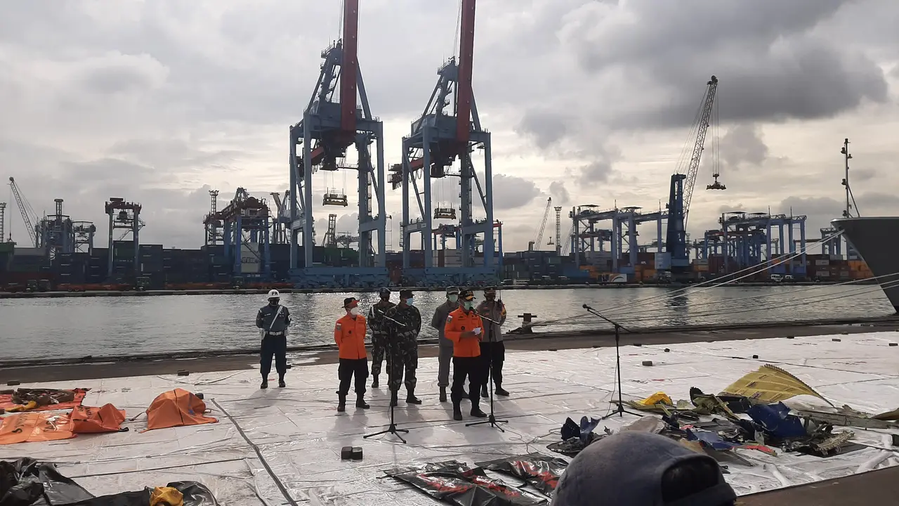 Direktur Operasi Basarnas Brigjen TNI (Mar) Rasman di Jakarta International Container Terminal (JICT) 2, Jakarta Utara, Kamis (14/1/2021).