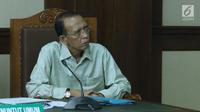 Terpidana korupsi penyelenggaraan ibadah haji 2010-2013, Suryadharma Ali saat menjalani sidang lanjutan Peninjauan Kembali (PK) di Pengadilan Tipikor, Jakarta, Senin (2/7). Sidang beragenda pengajuan bukti dari pemohon. (Liputan6.com/Helmi Fithriansyah)