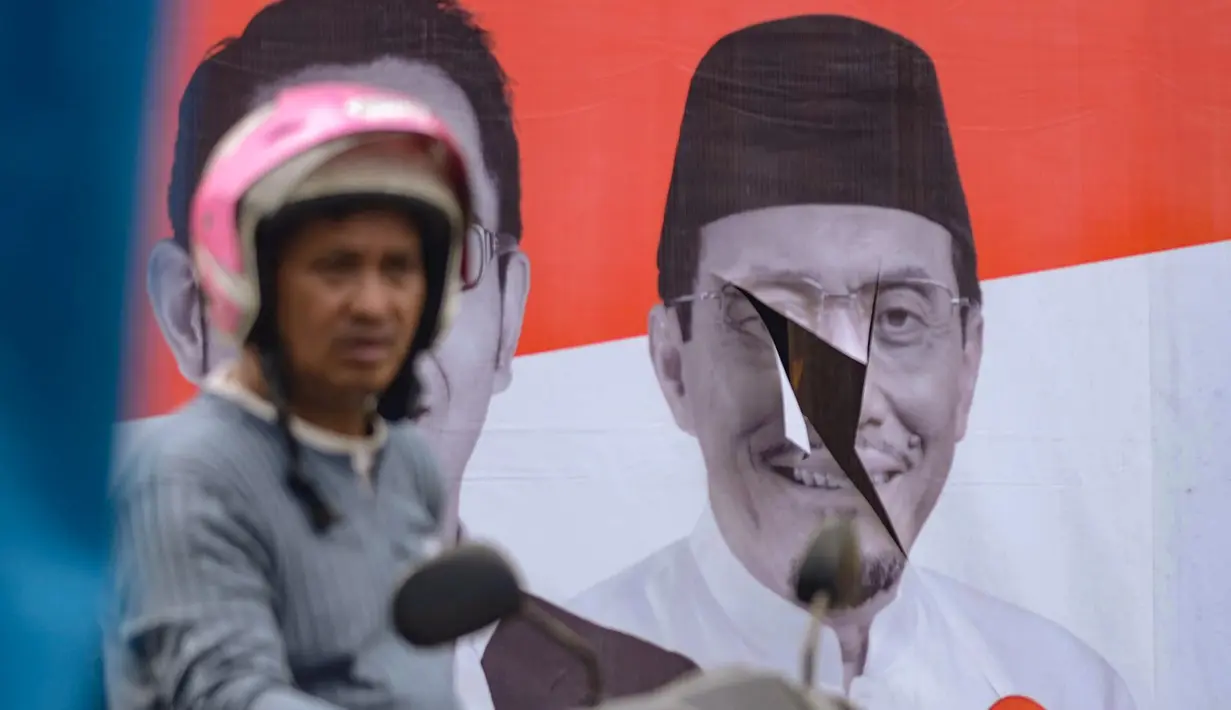 Kerusakan ditandai dengan robekan. (merdeka.com/Arie Basuki)