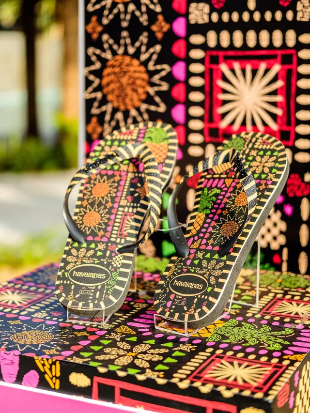 Exuberance, Tren Gaya Sehari-Hari yang lebih Berani dengan Permainan Motif dan Warna