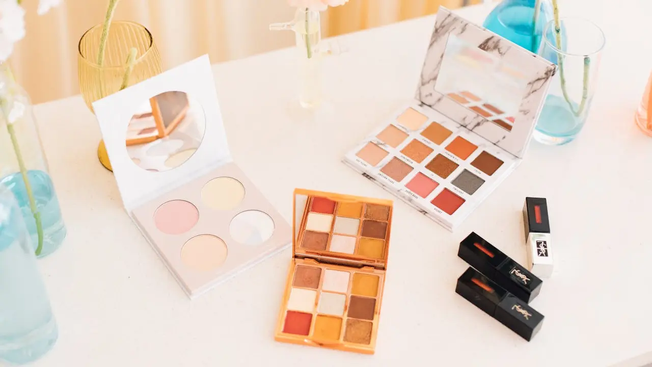 Jangan Skip! Ini 7 Rekomendasi Makeup Low Budget untuk Pemula yang Ringan dan Tahan Lama