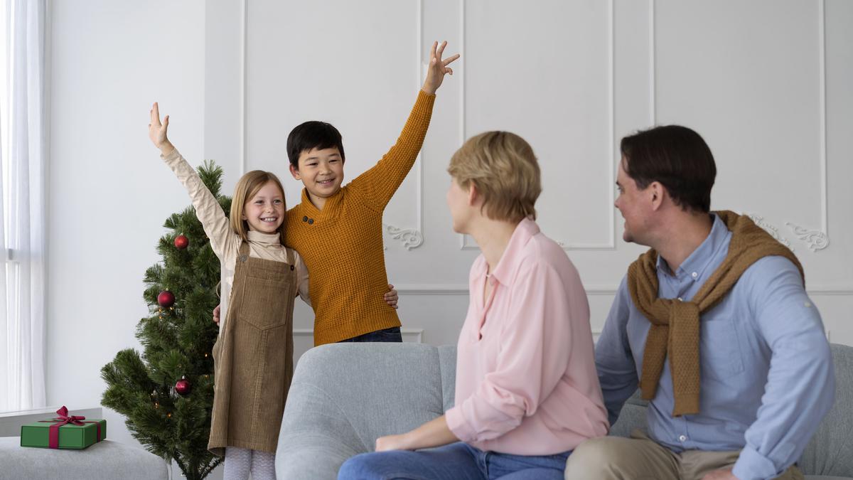 Overprotektif pada Anak? Hati-hati Moms, Niat Baik Bisa Berbalik Buruk
