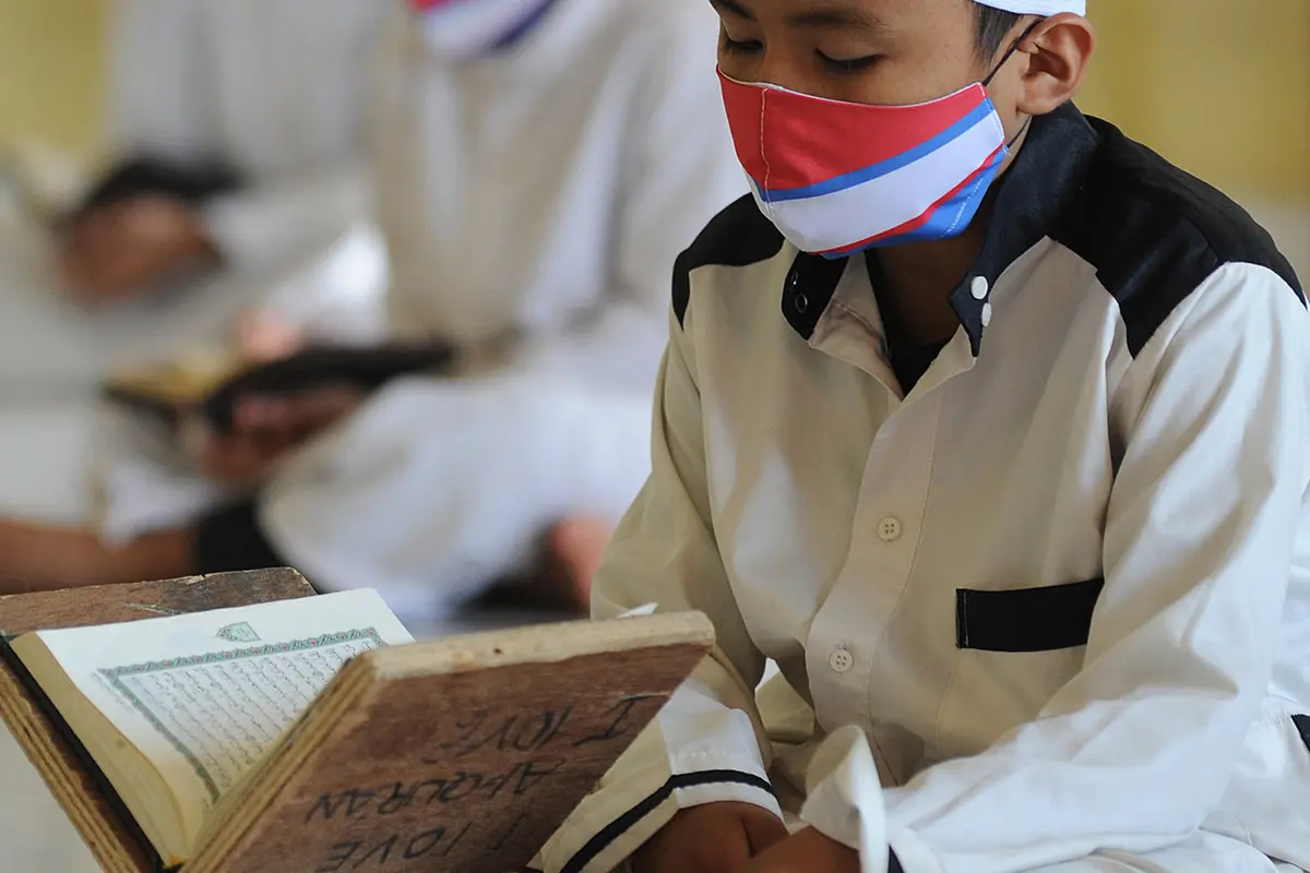 Para Santri Ikuti Khatam Al Quran Saat Pandemi