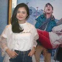 "Alhamdulillah chemistry udah enak, tinggal mengenang apa yang udah kita lakuin tahun lalu (di film London Love Story)," ungkap Michelle Ziudith saat berbincang dengan Bintang.com di SCTV Tower, Selasa (31/1/2017). (Savana Alaydrus/Bintang.com)