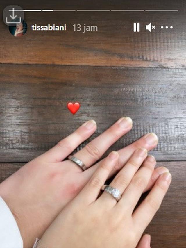 6 Potret Tissa Biani dan Dul Jaelani Pamer Cincin, Banjir Ucapan Selamat