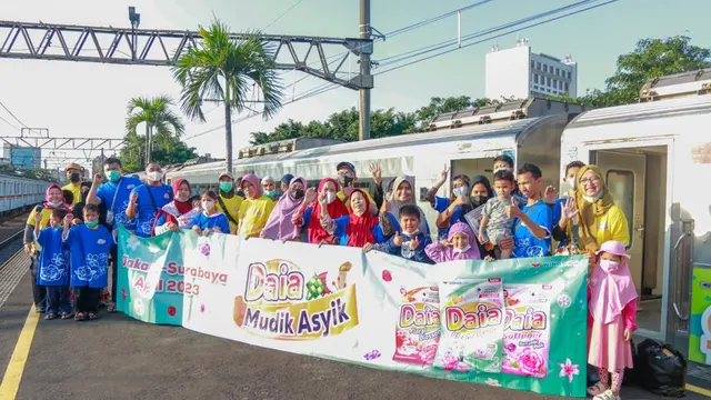 Program Daia Mudik Asyik memberangkatkan tak kurang dari 250 pemudik ke sejumlah kota di Jawa pada 17 April 2023. (Foto: Dok. Tim Wings)
