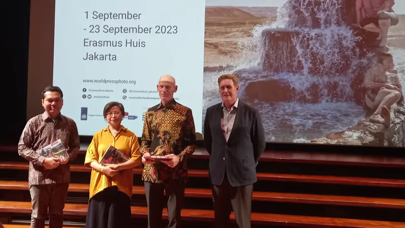 Potret suasana pembukaan pameran World Press Photo di Erasmus Huis, Jakarta, pada 31 Agustus 2023