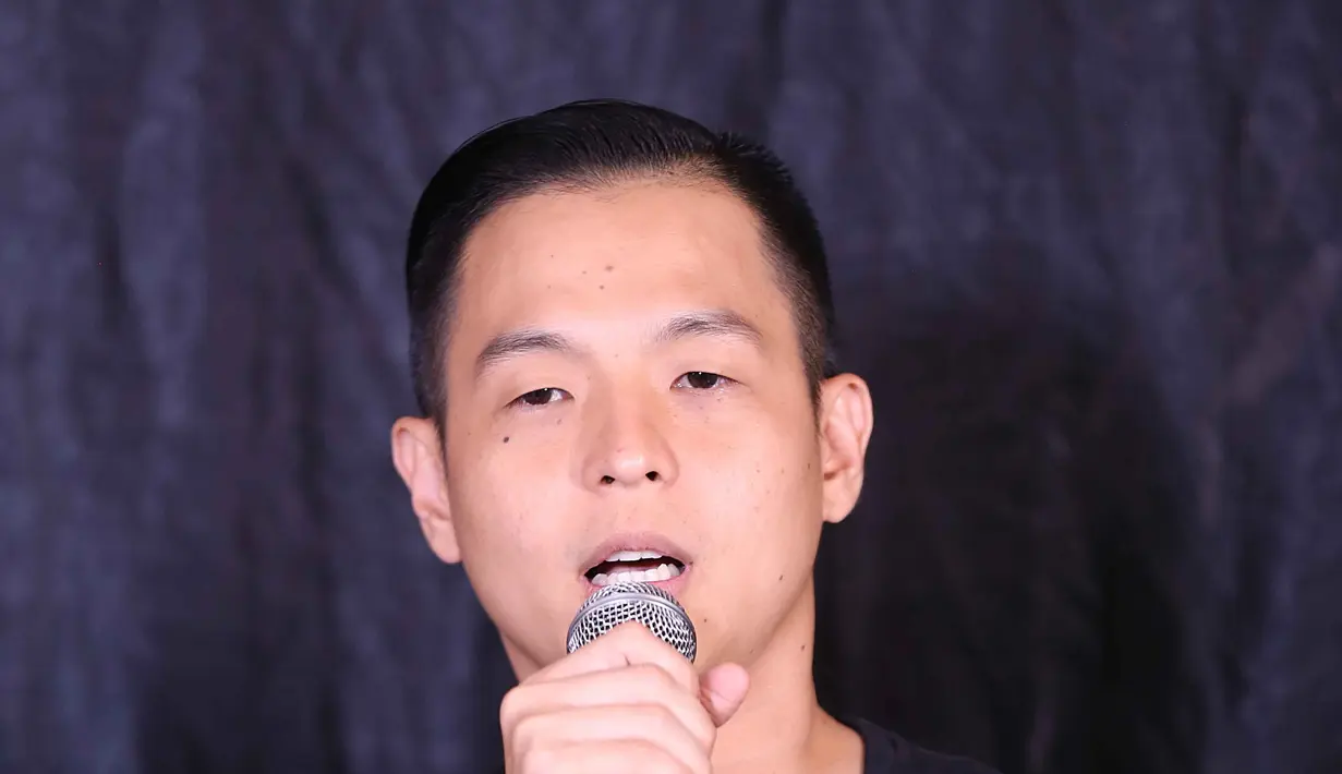 Melalui DM, Ernest mengaku ingin membuat film. Ia lantas minta nomor WA. Setelah itu ngobrol melalui WhatsApp. Sebelum menerima tawaran, Kaesang terlebih dulu minta script. Setelah menyetujui, baru mengatur jadwalnya. (Nurwahyunan/Bintang.com)