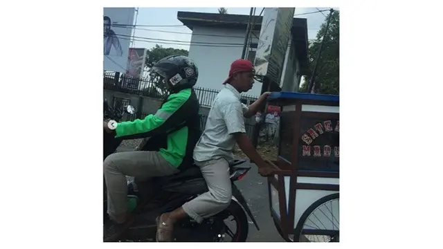 Kelakuan penumpang ojol (Sumber: Instagram/dramaojol.id)