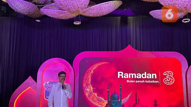 Director & Chief Commercial Officer Indosat Ooredoo Hutchison Ritesh Kumar Singh