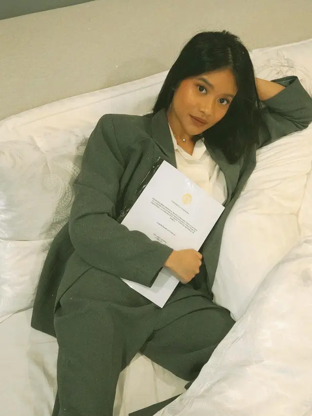 Siti Adira Kania, putri Ikke Nurjanah dari pernikahan bersama Aldi Wahab atau Aldi Bragi (https://www.instagram.com/p/CSWzDnwBzvy/)
