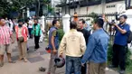 Pemotor tak suka kebiasaanya berkendara di trotoar dihalangi saat macet.
