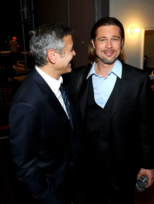 Mendengar perceraian Pitt dan Jolie, kabarnya ia sempat kaget dan tidak percaya. Berita itu pun ia ketahui saat ditanya oleh salah satu wartawan dari CNN. (AFP/Bintang.com)