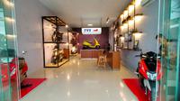 Diler TVS Gresik kini tampil lebih modern (ist)