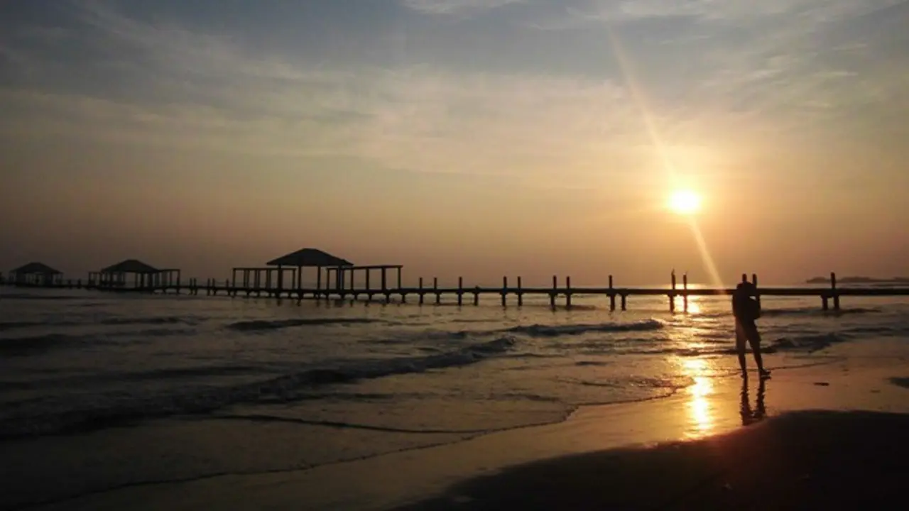 Menelusuri Keindahan Pantai Alam Indah Tegal, Paduan Eksotisme Laut Jawa dan Ragam Fasilitas Wisata