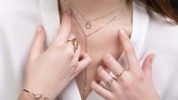 Model Kalung Emas untuk Orang Gemuk (credit: Segal Jewelry/unsplash)