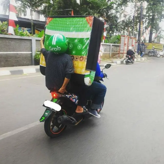 Kumpulan Potret Ojol dapat Konsumen Tanpa Budi Pekerti, Terpaksa Kirim Barang Ekstra Besar (ist)