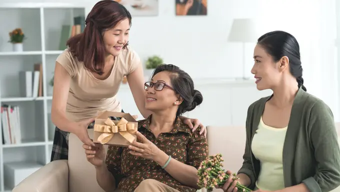 cinta ibu dan curahan perhatian