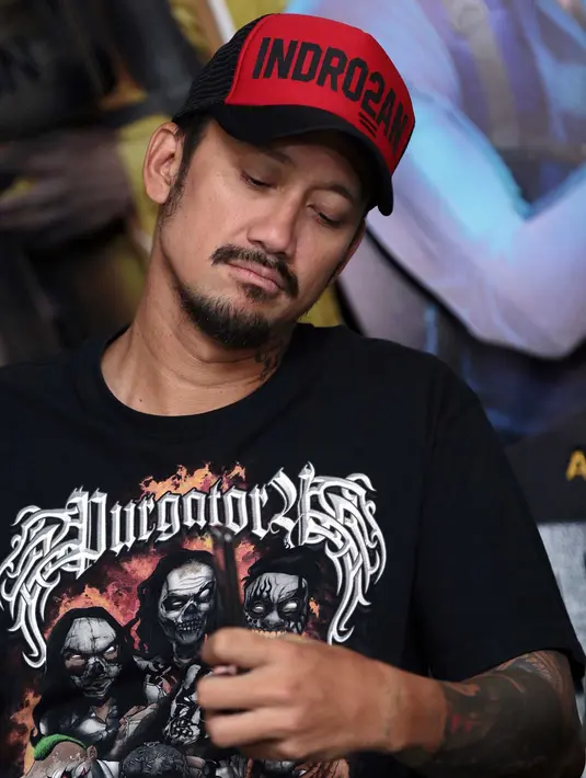 Sebelum terjadinya penangkapan, Tora dan rekan-rekannya di film  Warkop DKI Reborn: Jangkrik Boss Part 2 baru saja menghadiri konferensi pers pada 1 Agustus 2017 lalu di kantor Falcon Pictures, Duren Tiga, Jakarta Selatan. (Deki Prayoga/Bintang.com)