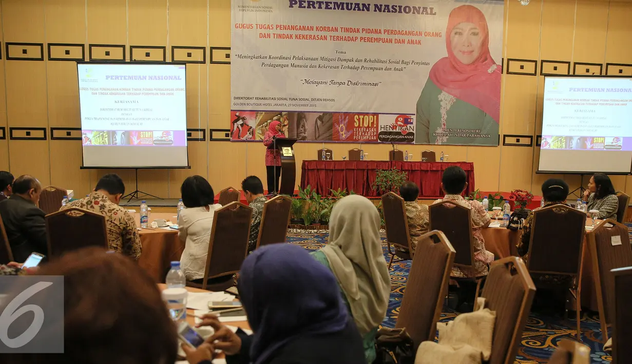 Suasana pertemuan Nasional di Jakarta (27/11). Pertemuan bertema Meningkatkan Koordinasi Pelaksanaan Mitigasi Dampak dan Rehabilitasi Sosial Bagi Penyintas Perdagangan Manusia dan Kekerasan Terhadap Perempuan dan Anak. (Liputan6.com/Faizal Fanani)