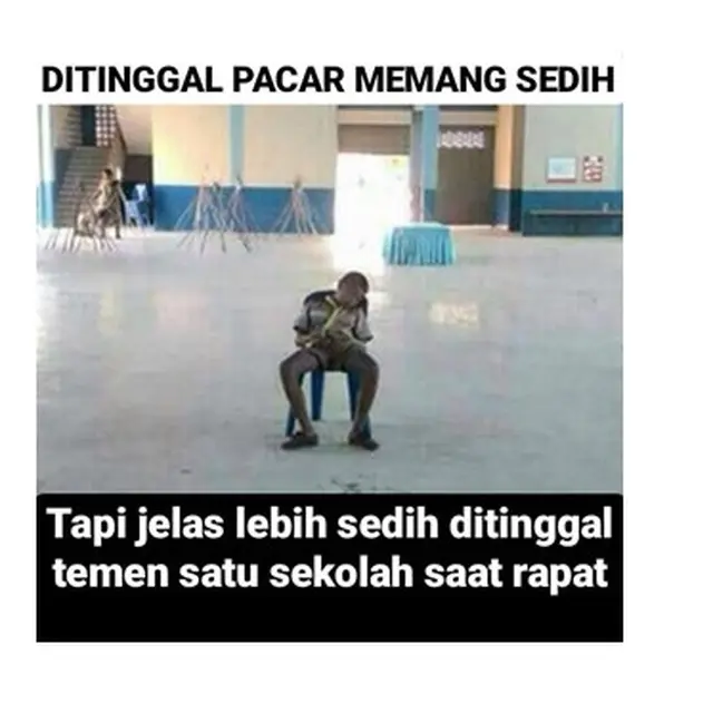 6 Meme Momen Ditinggal Sendirian yang Bikin Nangis