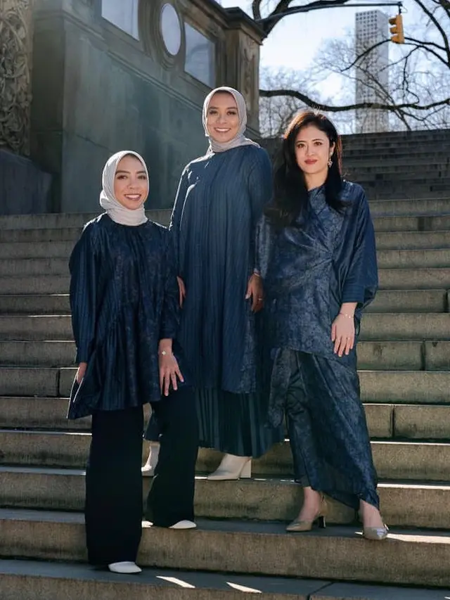 Candarini, Nadya Karina, dan Afina Candarini