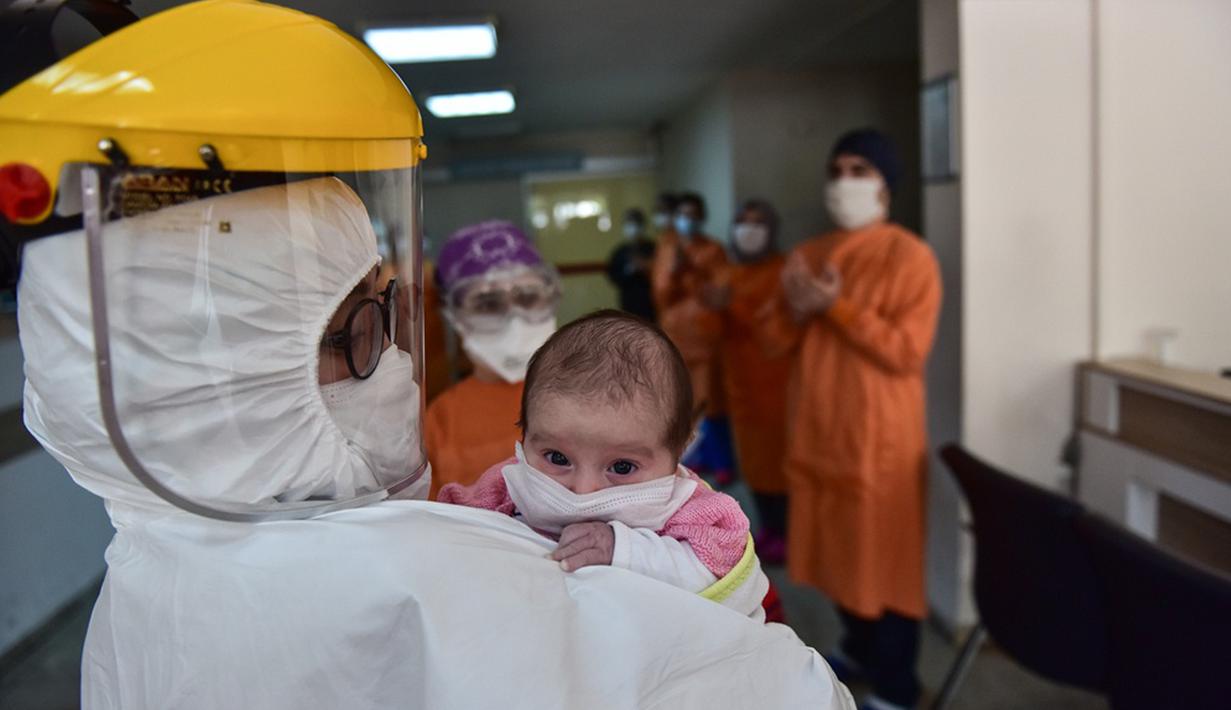 Foto Bayi Berusia 45 Hari Di Turki Sembuh Dari Virus Corona Global Liputan6 Com