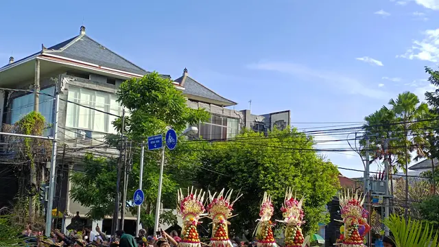 Pawai Pembukaan PKB ke-44