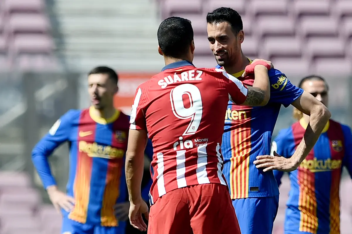 FOTO: Momen Luis Suarez Reuni dengan Pemain Barcelona