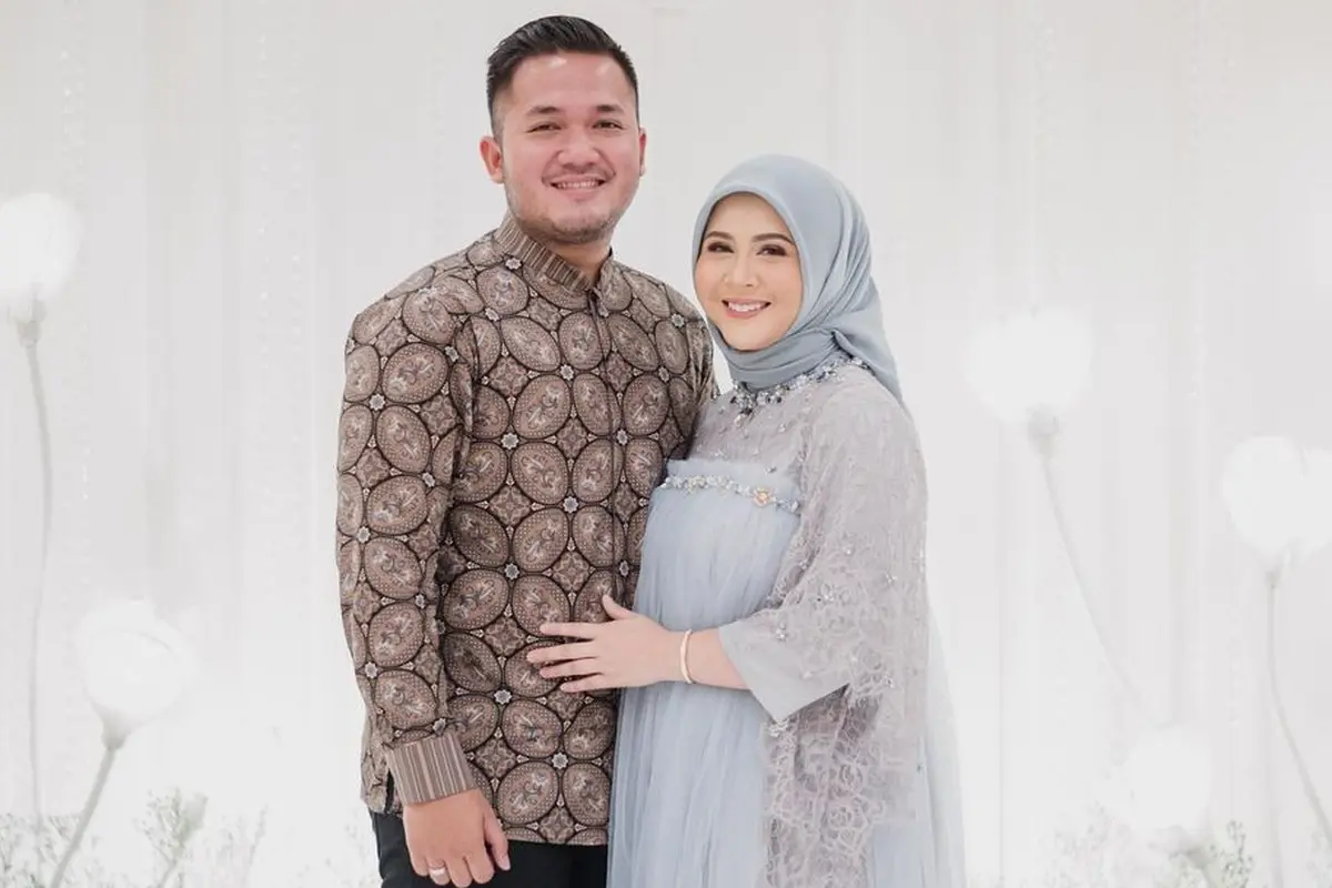 Jelang Melahirkan, Ini 7 Potret Kesha Ratuliu dengan Perut Makin Besar