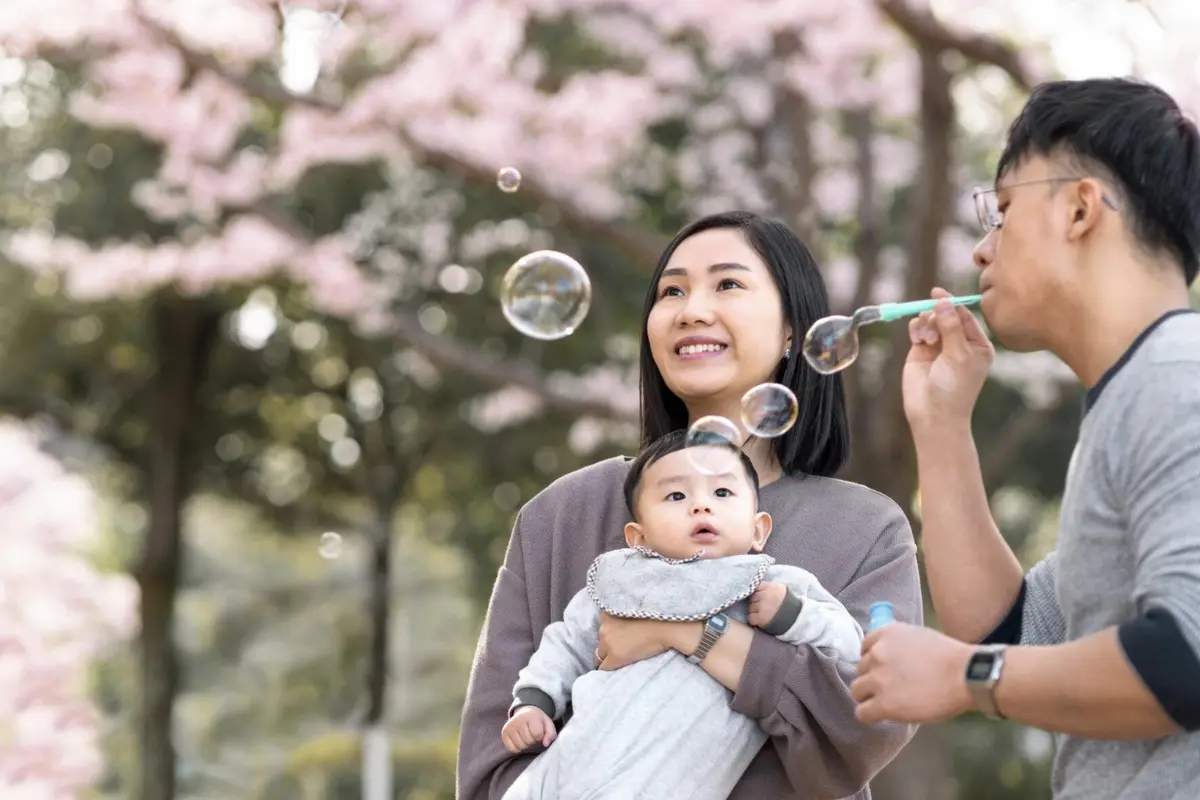 Salah satu kebiasaan yang dapat menurunkan kecerdasan anak adalah kurangnya stimulasi kognitif sejak dini.
