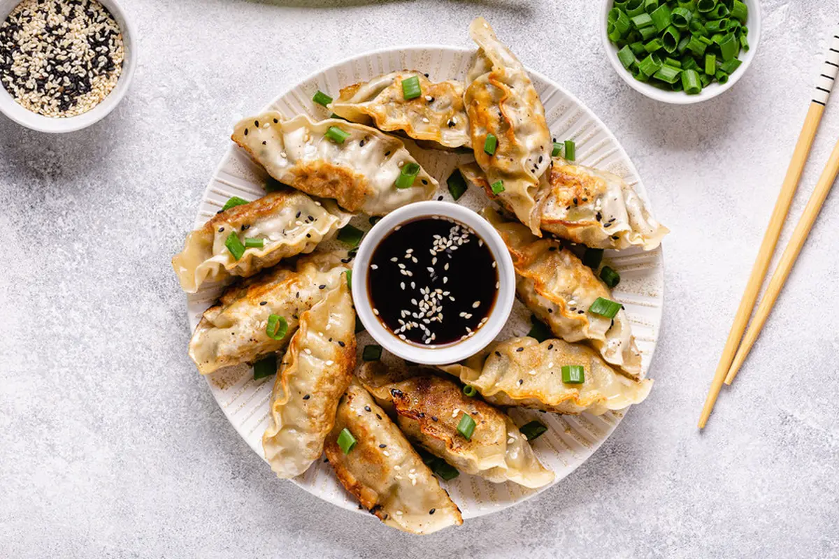 gyoza dumpling pangsit
