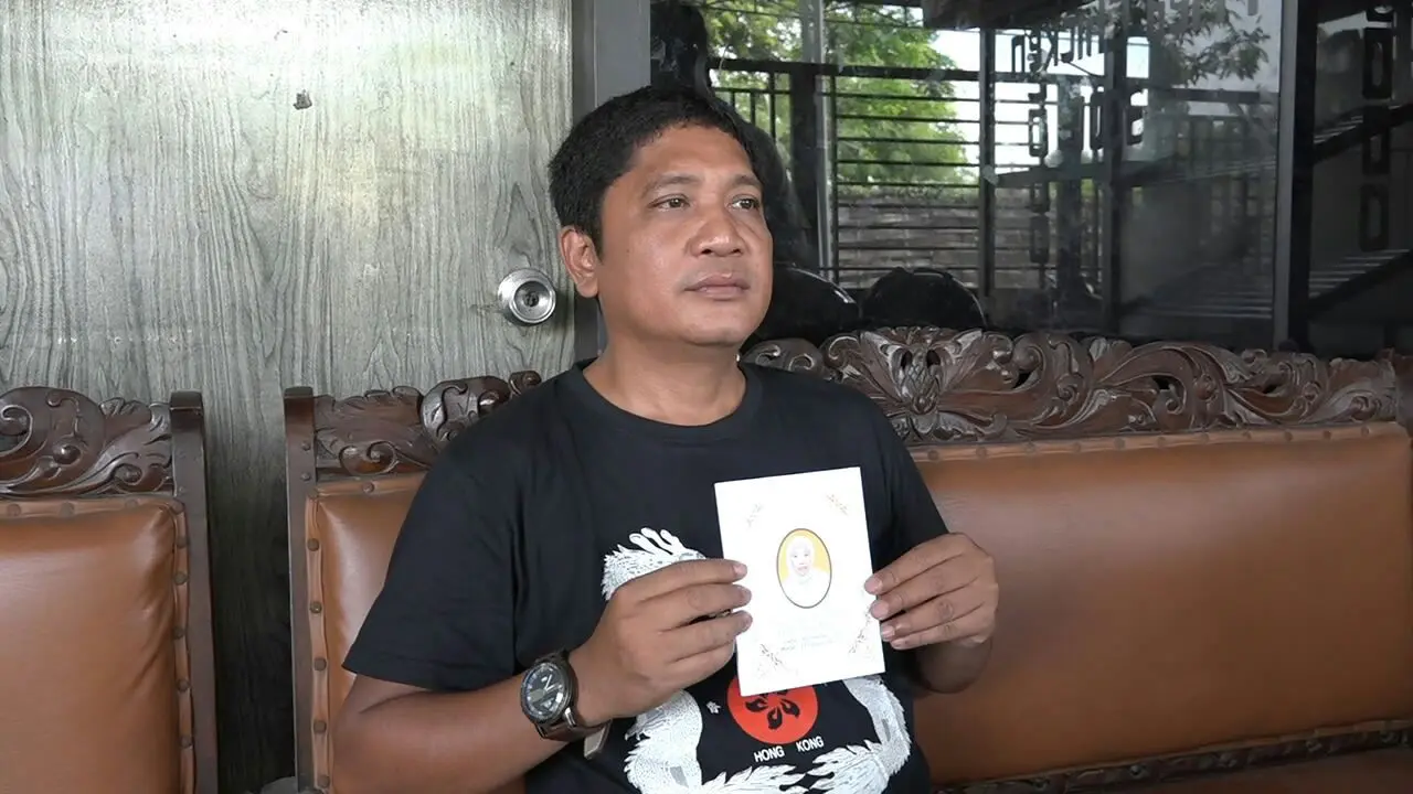 Video Perawat Suntik Pasien