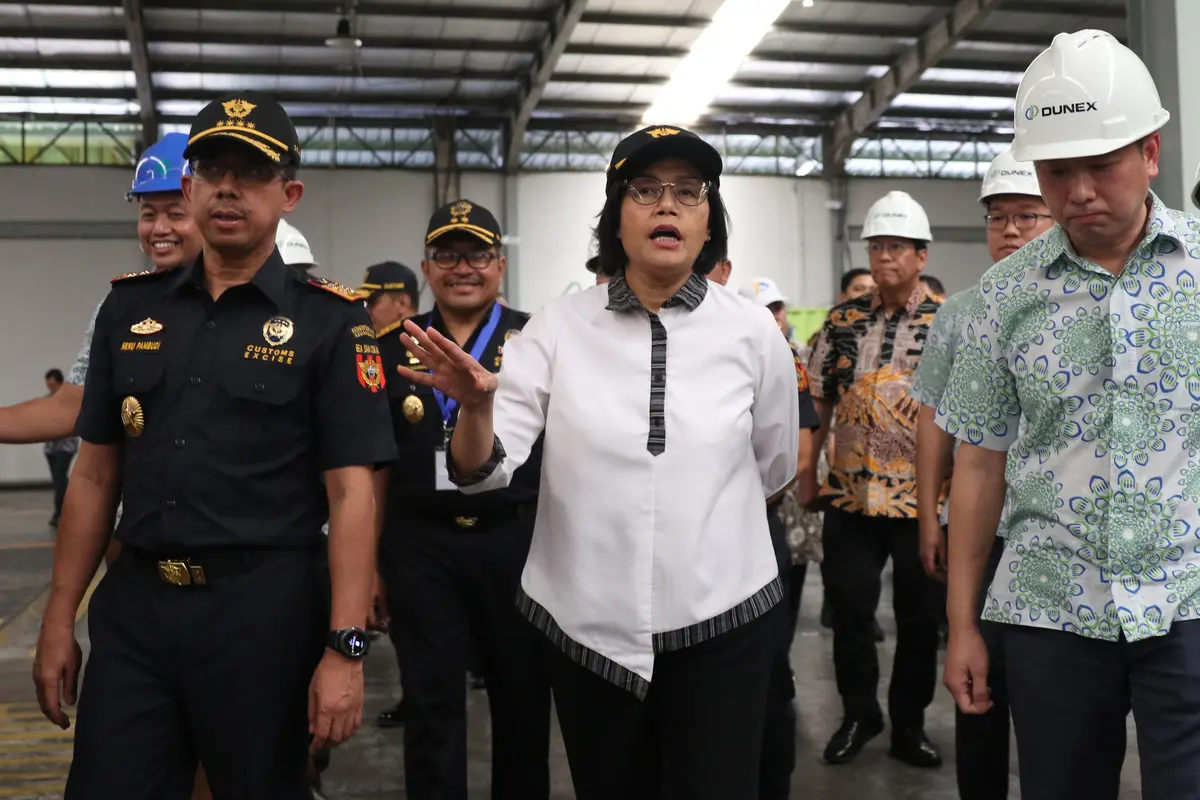 Sri Mulyani Datangi Pusat Logistik Berikat