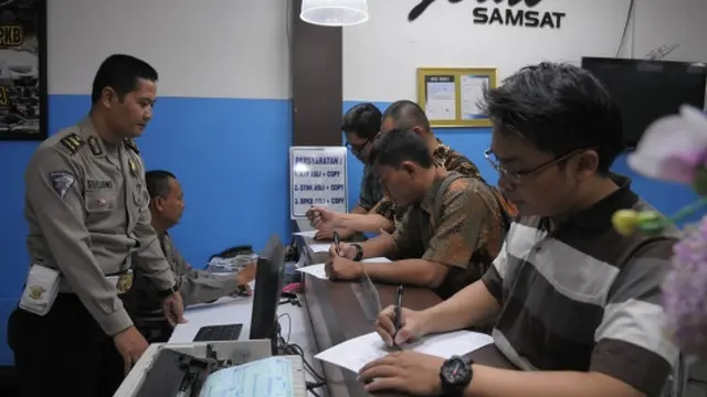 Layanan Gerai Samsat permudah warga perpanjang pajak kendaraan