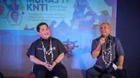 Menteri Koperasi dan UKM Teten Masduki dan Menteri BUMN Erick Thohir dalam acara Munas IV Kesatuan Nelayan Tradisional Indonesia (KNTI) 2022.