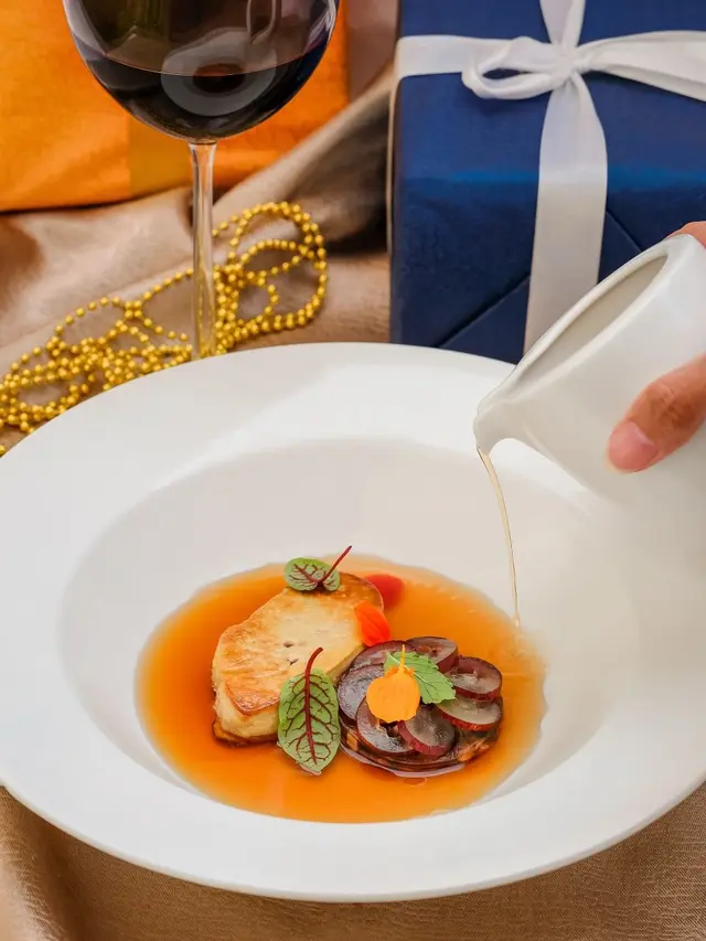 Menu set dari The Hermitage, a Tribute Portfolio Hotel, Jakarta