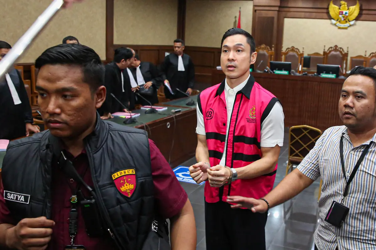 Penampilan Harvey Moeis Saat Jalani Sidang Dakwaan Kasus Korupsi Timah