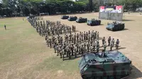 Pembukaan Latihan Bersama TNI AD dan Singapore Armed Force {SAF) dibuka oleh Kepala Staf TNI AD (Kasad) Jendral TNI Maruli Simanjuntak di Lapangan Kurusetra Markas Yonif 411/Pandawa/Kostrad. Foto: liputan6.com/edhie prayitno ige&nbsp;