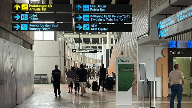 Menteri Perhubungan Dudy Purwagandhi mengecek simpul transportasi menjelang mudik Lebaran 2025, termasuk Bandara Soekarno-Hatta. (Foto: Kemenhub)
