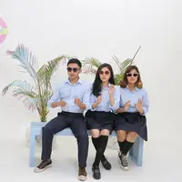 Isyana Sarasvati dan para sahabat saat syuting video klip baru. (Adrian Putra/Bintang.com)