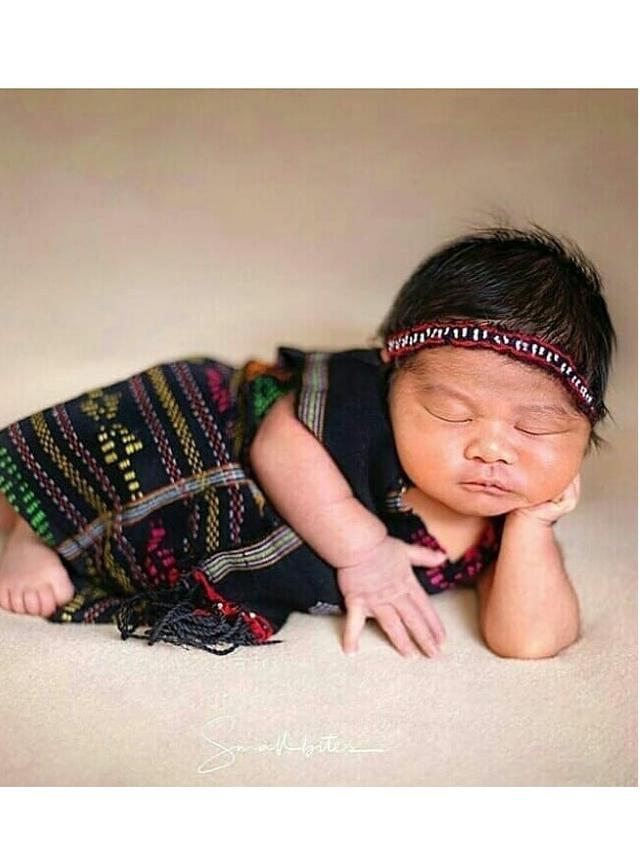 6 Potret Menggemaskan Sedah Mirah, Cucu Perempuan Jokowi