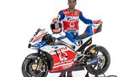Pebalap Pramac Ducati, Danilo Petrucci, berharap tuah dari motor dan livery motor anyar Ducati miliknya di MotoGP 2018. (Twitter/@pramacracing)