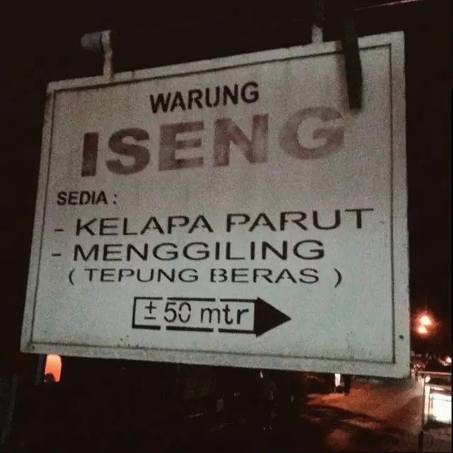 6 Nama Warung Seperti Enggak Niat Ini Bikin Bertanya-Tanya,
