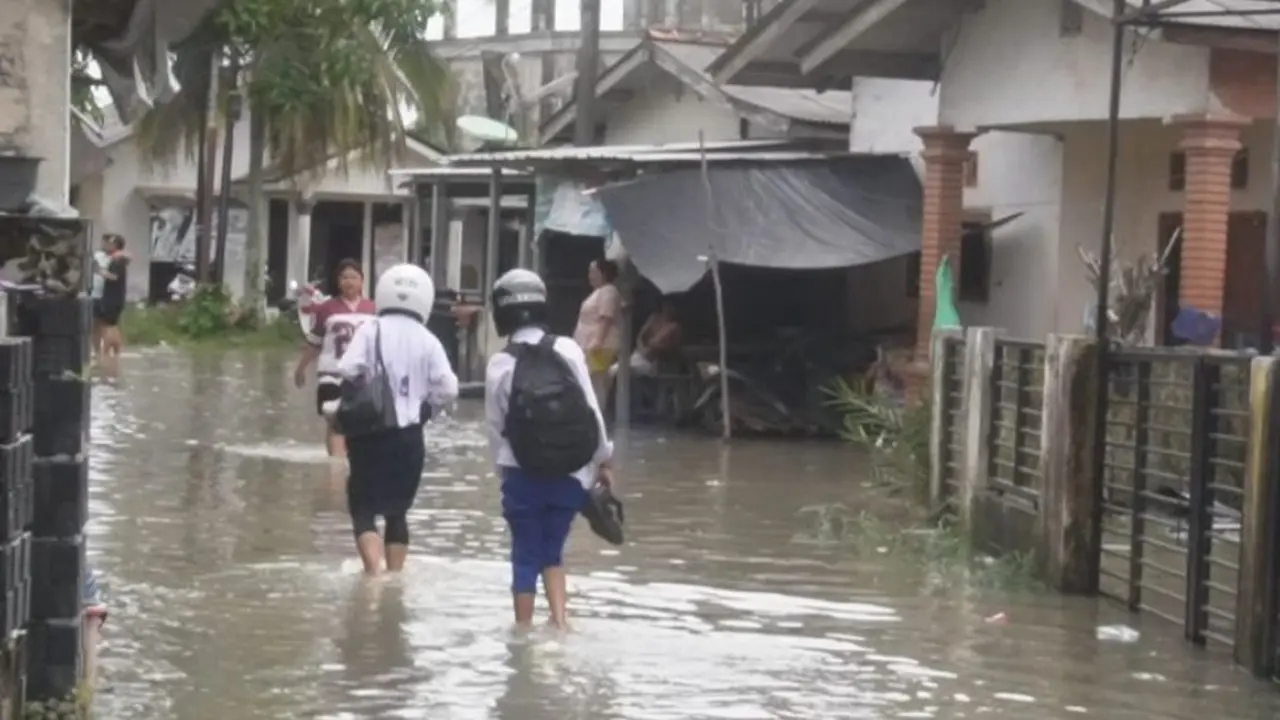 Banjir rob terjadi Kampung Opas Pangkalpinang, Selasa (9/12/2025).