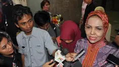 Ketua Fraksi Partai Demokrat DPR, Nurhayati Ali Assegaf saat di Rumah Sakit Pusat Pertamina (RSPP), Rabu (27/8/2014) (Liputan6.com/Miftahul Hayat)