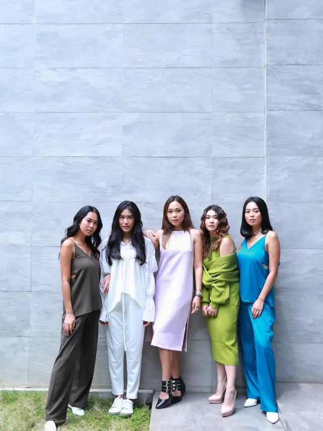 Duma Official x Ayla Dimitri (Adrian Putra)