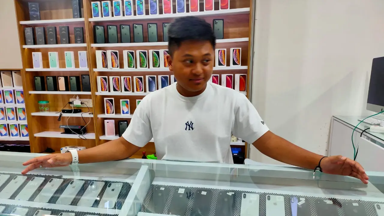 Pebisnis pemula asal Madiun Muhammad Lanang Cikal (Dian Kurniawan/Liputan6.com)